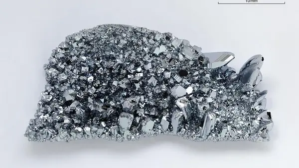 Уже стоит $1350 за грамм и будет дорожать: на Земле истощаются запасы самого редкого металла