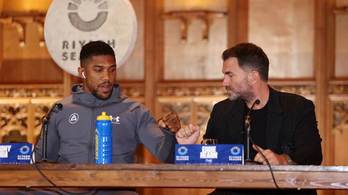 Промоутер Эдди Хирн: Драться в ринге Джошуа будет уже в конце года