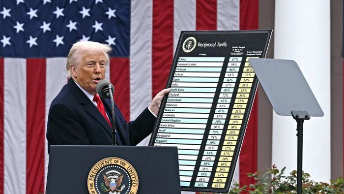 У Трампа заявили, что решение суда не остановит новые пошлины