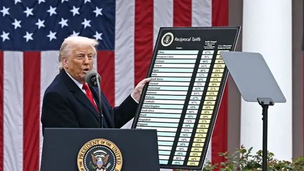 У Трампа заявили, что решение суда не остановит новые пошлины