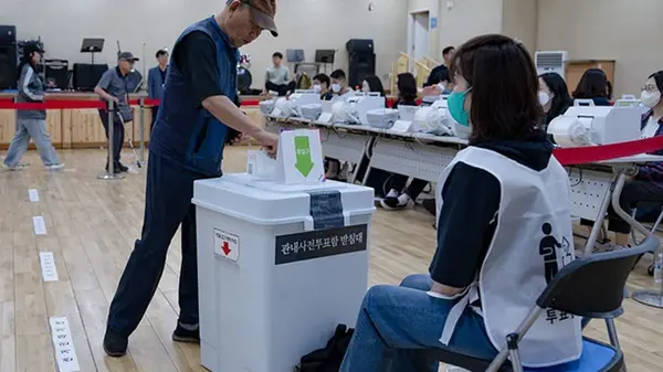 В Южной Корее началось голосование на президентских выборах