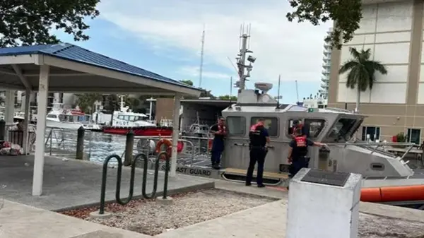 В США взорвалась лодка, среди 11 пострадавших двое детей