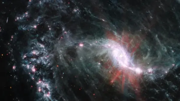 Вселенная постоянно увеличивается не так, как мы думали: астрономы решили давнюю загадку