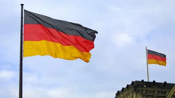 В Германии новая власть отменяет экспресс-гражданство и ограничивает воссоединение семей