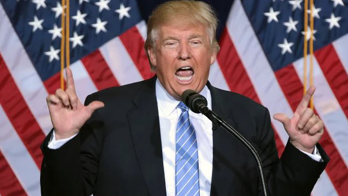 Трамп заявил об угрозе экономического краха США: что стоит за громким заявлением