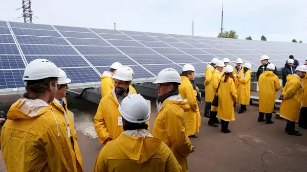 В китайских солнечных панелях нашли «кнопку самоуничтожения»: США боятся катастрофы