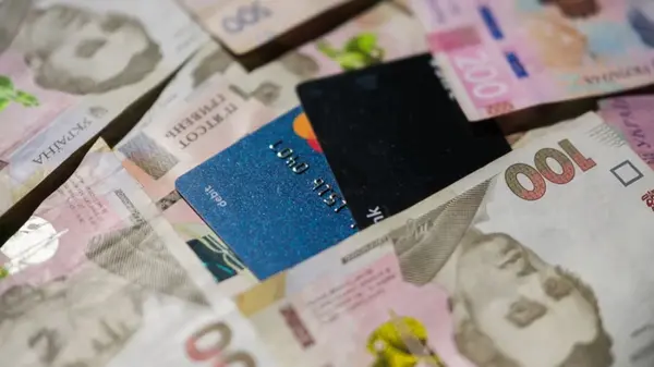 В Украине действуют новые лимиты на денежные переводы