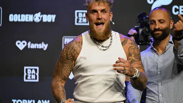 Промоутер Джейка Пола прокомментировал вероятность проведения боя с Усиком