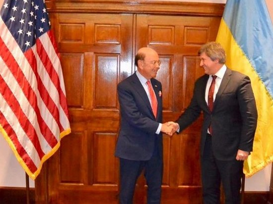 США намерены увеличить размер инвестиции в Украину — Киев