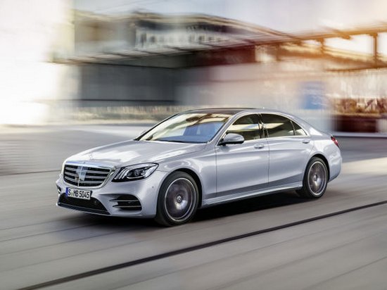 Mercedes-Benz представил новый седан бизнес-класса (фото)