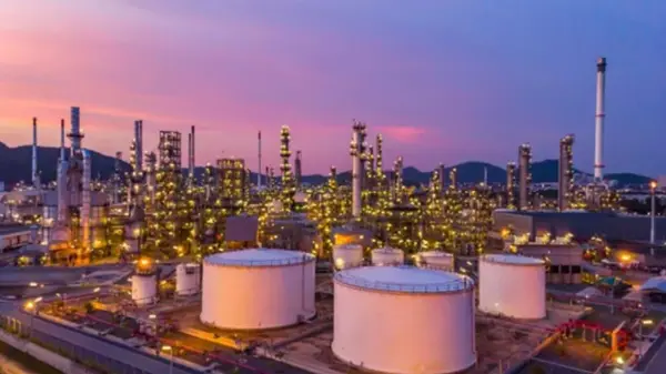 Цены на нефть подскочили на фоне атаки Израиля на Иран