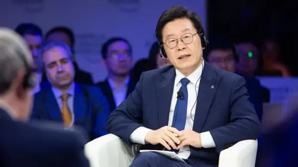 Новый лидер Южной Кореи договорился с Трампом о торговых переговорах: что известно