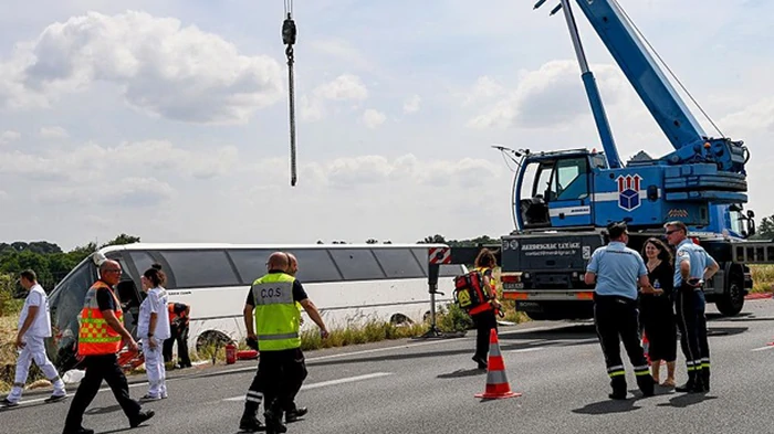 Во Франции разбился автобус с украинцами (фото)