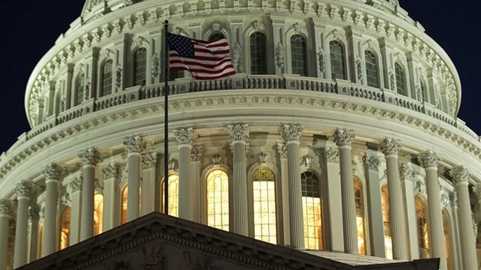 У Трампа хотят ограничить конгрессменов в секретной информации — СМИ