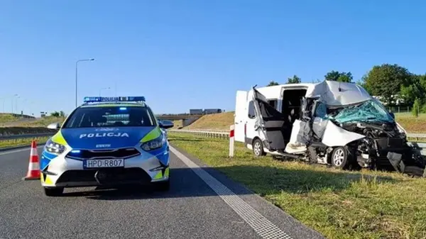 Под Варшавой произошло ДТП с участием украинцев: есть пострадавшие