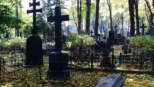 Ритуальная революция: в Украине хотят разрешить биозахоронения и частные крематории
