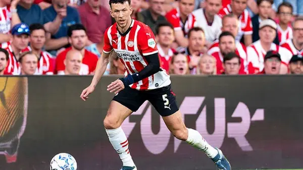 Нидерландский ПСВ продлил контракт с опытным хорватом