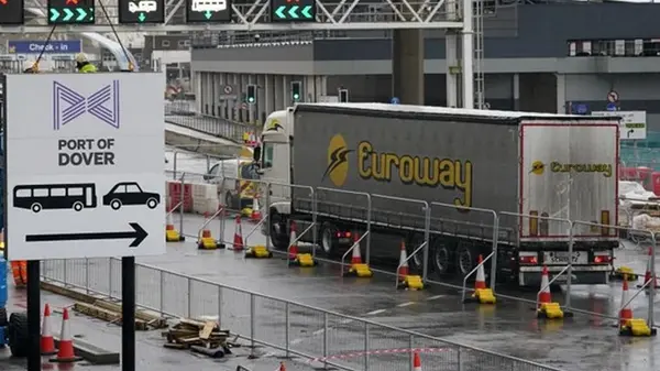 Европарламент окончательно утвердил новые правила въезда в ЕС