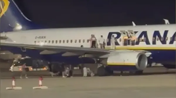 На Майорке горел самолет Ryanair, 18 пострадавших