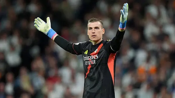 Лунин решает, покинуть ли ему Реал: причина — в решении тренера