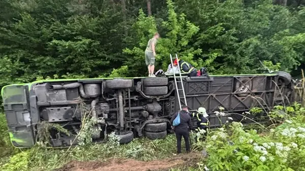 Под Львовом более 30 человек пострадали в ДТП