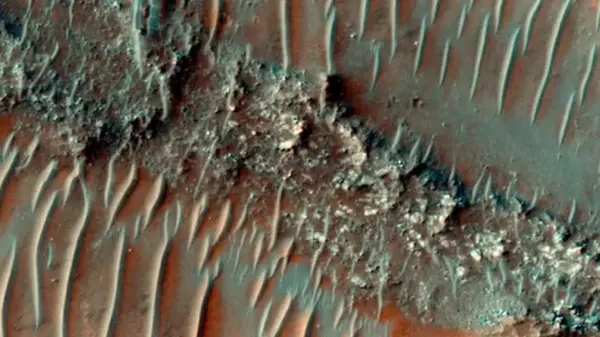 Если бы инопланетяне жили на Марсе 3 млрд лет назад, им бы понадобились зонтики (фото)