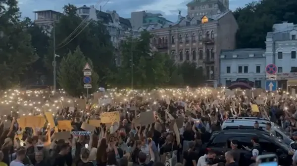 Украину сотрясли акции протеста