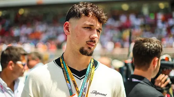 22-летний вратарь клуба Бернли может вернуться в родной Ман Сити