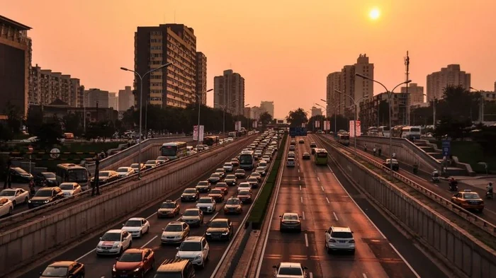 Не только выхлопные газы: автомобили загрязняют воду опасными для человека частицами