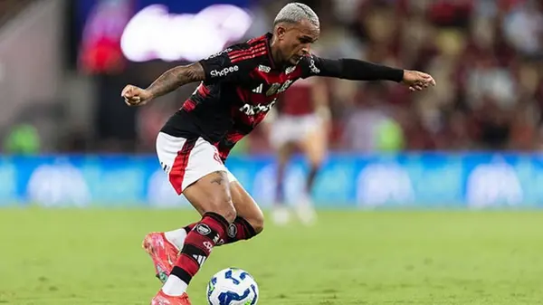 Рома завершает подписание бразильского защитника