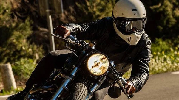 Мотошлемы-интегралы: в чем их особенности и критерии выбора