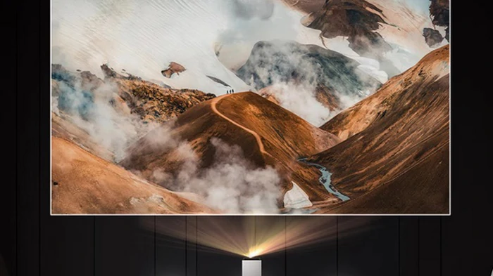 LG выпускает свой лучший лазерный мини-проектор