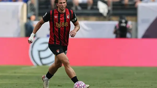 ПСЖ ускоряет процесс подписания украинского защитника