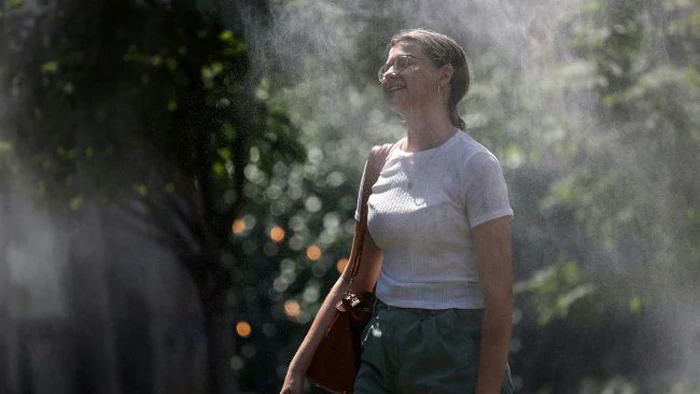 Солнце, жара до +33 и грозы: какие регионы Украины «раскалит» в воскресенье