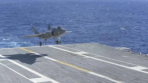 Британский истребитель F-35 совершил аварийную посадку в Японии