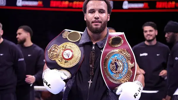 Итаума в бою с Уайтом планирует нокаут: «Вижу цель — не вижу преград»