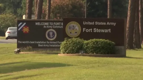 На военной базе в США произошла стрельба, пятеро ранены