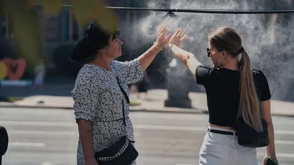 Днем жара, а ночью — резкое похолодание: какую погоду ждать в Украине на выходных