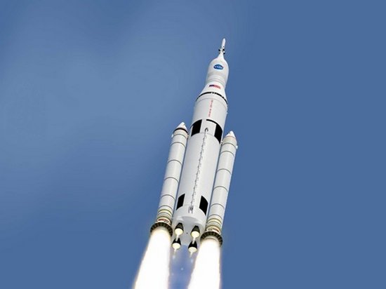 Агентство NASA отложило первый запуск сверхтяжелой ракеты