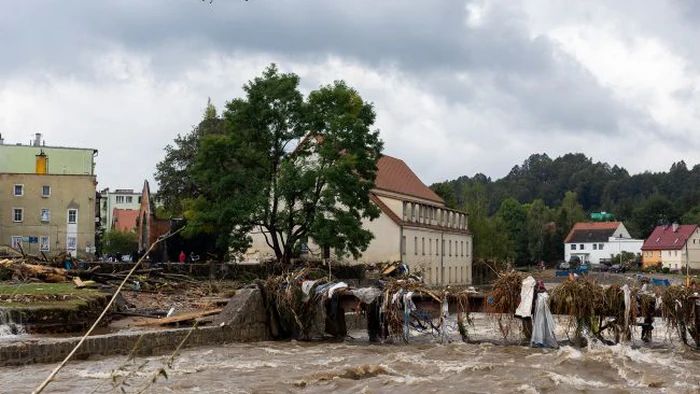 Внезапные наводнения в Пакистане и Индии: сотни погибших, поиски продолжаются