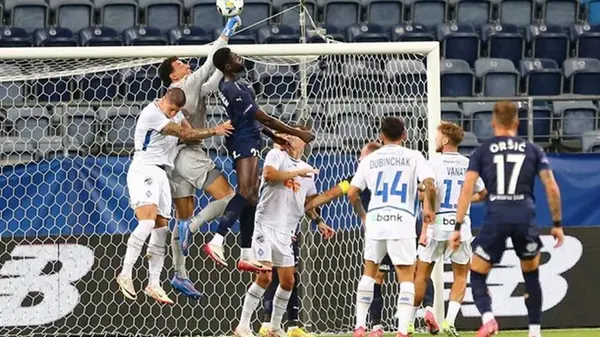 Киевляне потерпели поражение от Пафоса и продолжат сезон в Лиге Европы