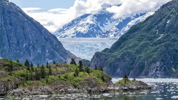 Аляска тает: столица самого северного штата Америки готовится к мощному наводнению