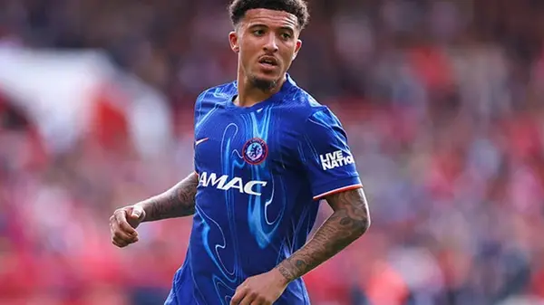 Ненужный в МЮ вингер заинтересовал команду Довбика