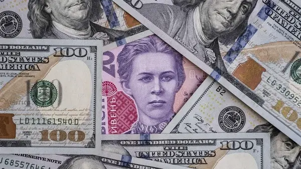 НБУ снизил курс доллара до минимума с начала апреля, курс евро — ниже 48 гривен