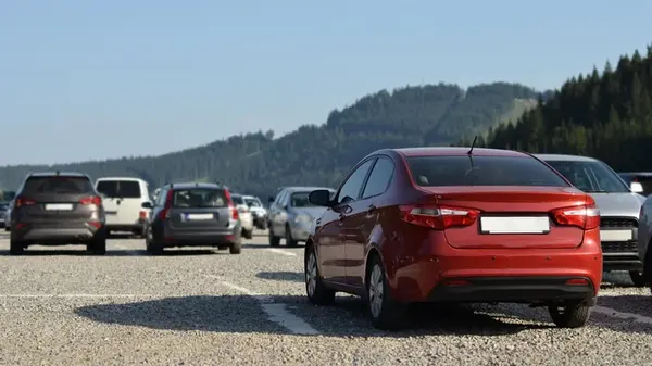 Никак не могут избавиться от проблем: эксперты назвали 6 марок авто, которых лучше избегать