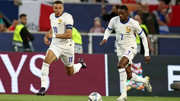 Килиан Мбаппе вручил бы Золотой мяч Усману Дембеле: «Лично в руки»