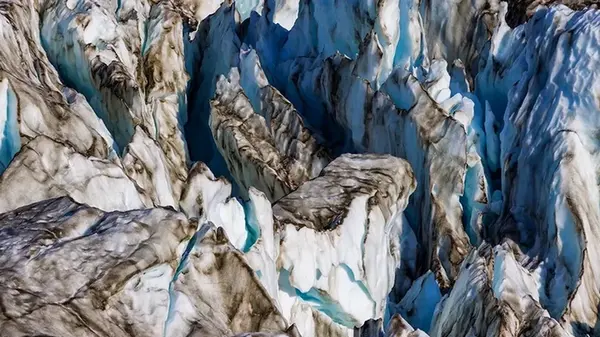 Загадочный сигнал 9 дней блуждал по Земле и никто не заметил его: не был похож ни на что другое