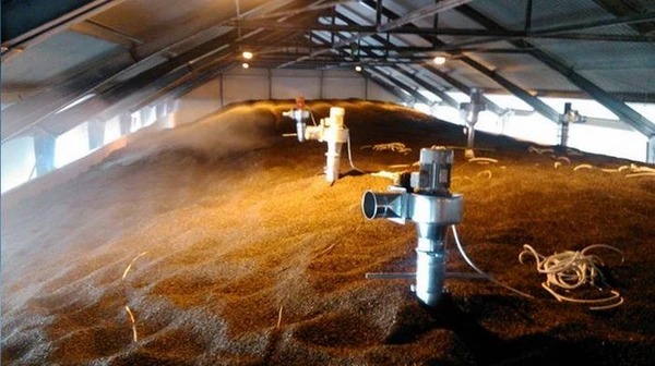 Вентиляційні стовпи і списи