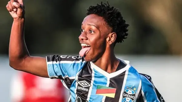 Бразильский клуб не принял предложение Шахтера по своему игроку