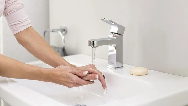 Змішувачі для ванної кімнати: види та вибір